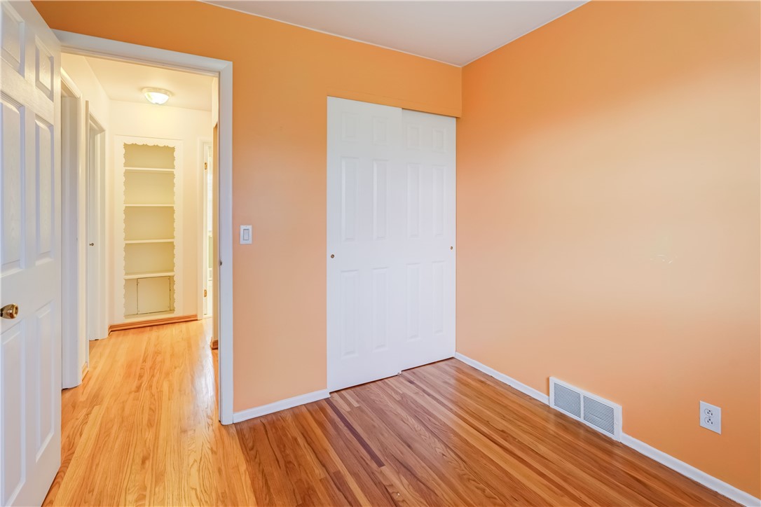 94 Tomahawk Trail Henrietta, NY 14467 - Photo 25 of 36