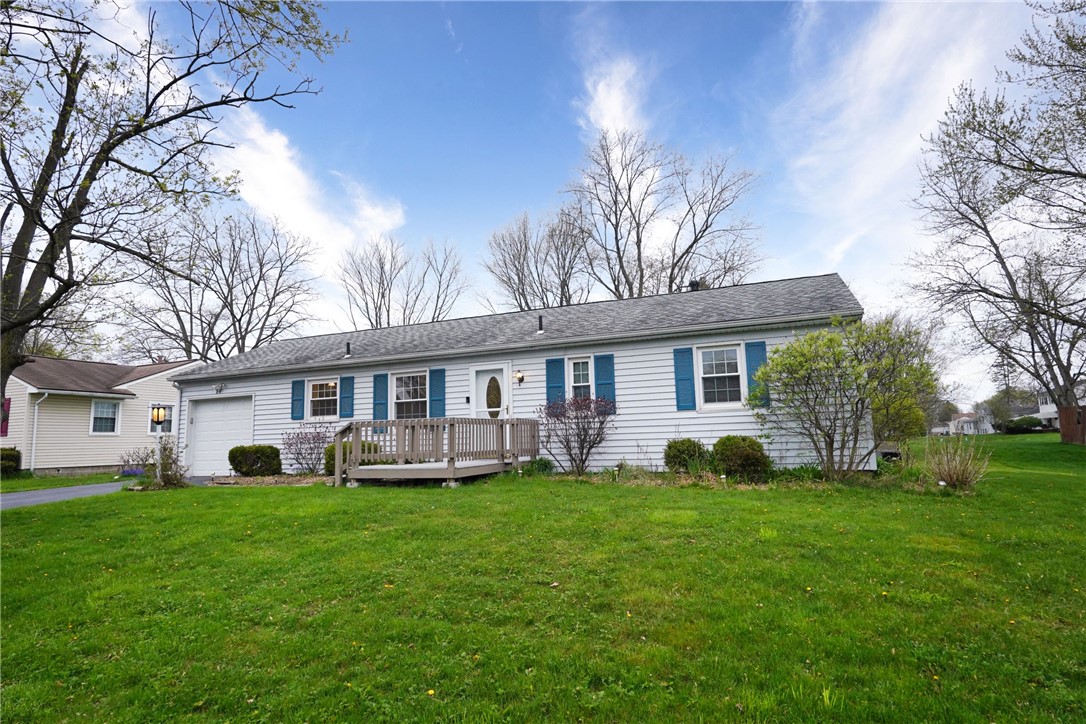 94 Tomahawk Trail Henrietta, NY 14467 - Photo 4 of 36