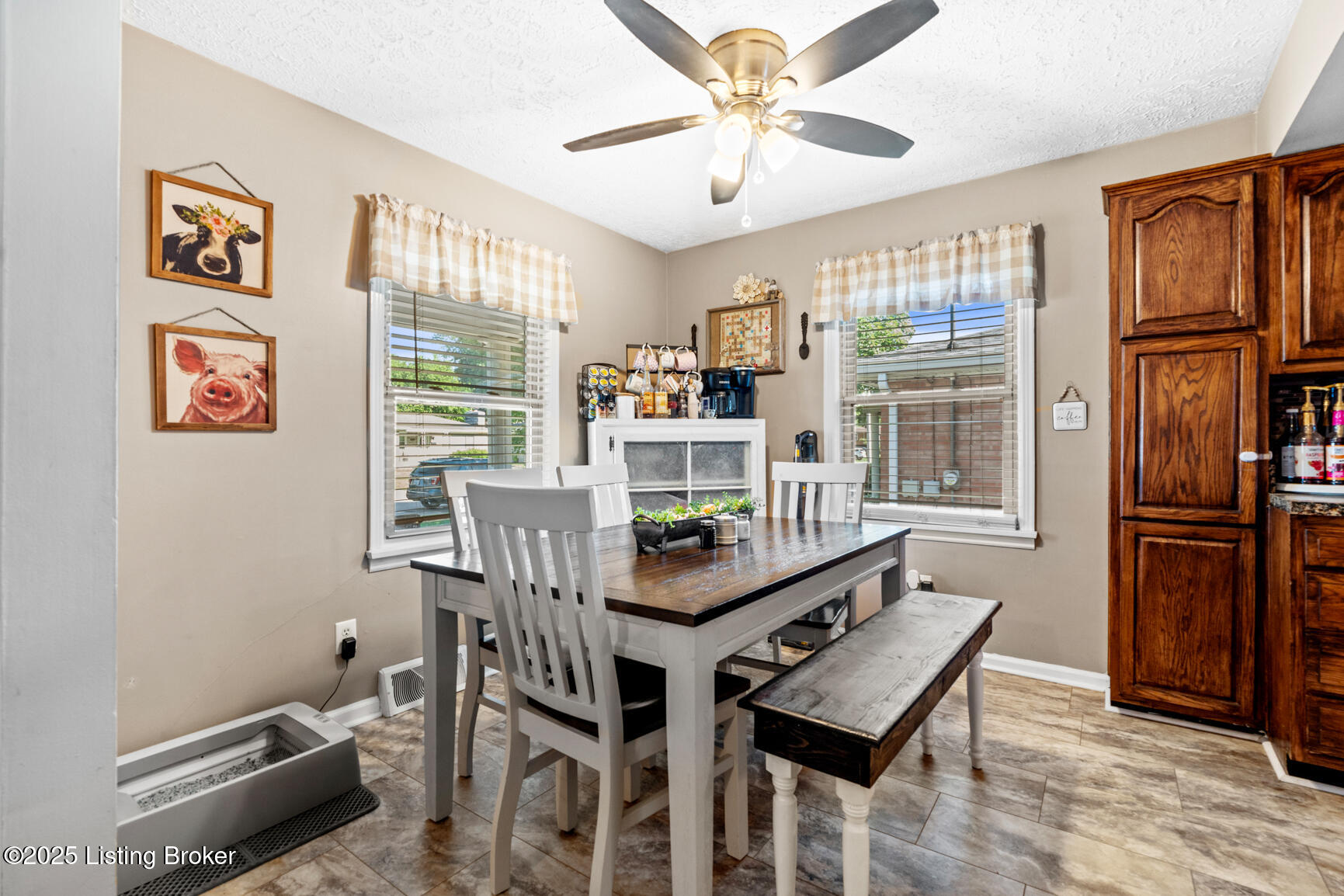 8009 Bluebonnet Road Louisville, KY 40258 - Photo 10 of 41 DSC00079