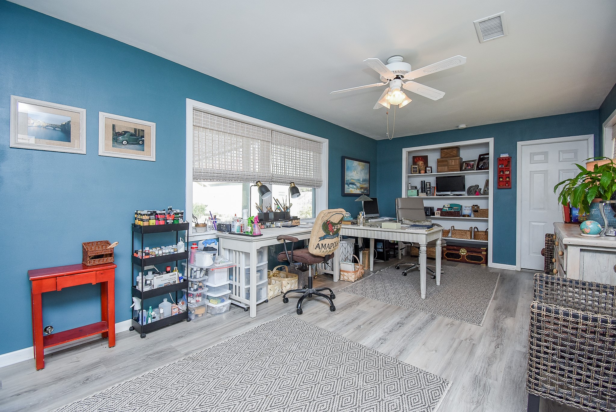 2146 17th Street Hempstead, TX 77445 - Photo 22 of 50 a workspace with furniture