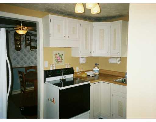 135 South Duffy Road Butler, PA 16001 - Photo 2 of 8 Kitchen.