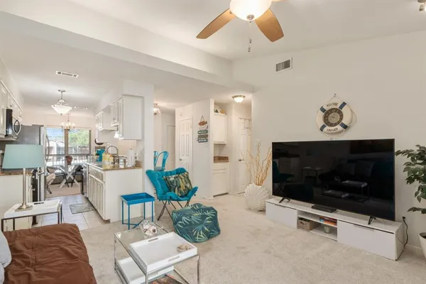 $140,000 | 849 Gun Barrel Lane, Unit G7, Gun Barrel City, TX 75156