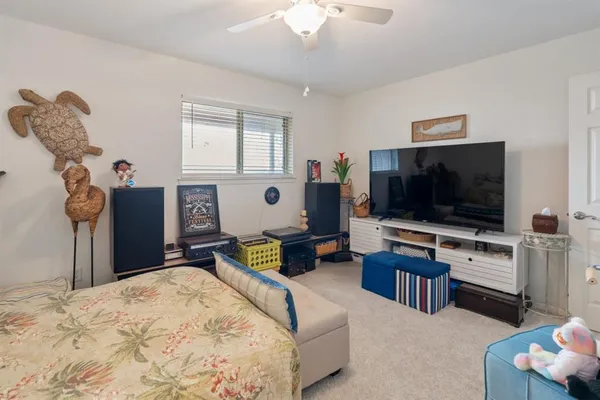 $140,000 | 849 Gun Barrel Lane, Unit G7, Gun Barrel City, TX 75156