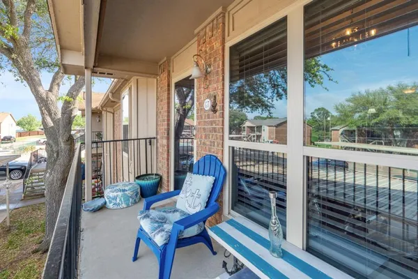 $140,000 | 849 Gun Barrel Lane, Unit G7, Gun Barrel City, TX 75156