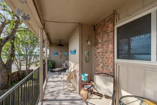 $140,000 | 849 Gun Barrel Lane, Unit G7, Gun Barrel City, TX 75156