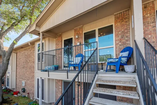 $140,000 | 849 Gun Barrel Lane, Unit G7, Gun Barrel City, TX 75156