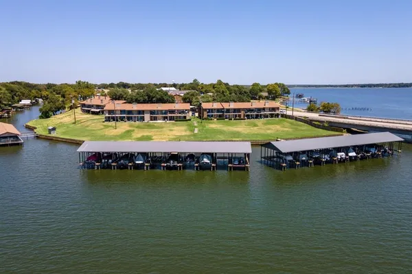 $140,000 | 849 Gun Barrel Lane, Unit G7, Gun Barrel City, TX 75156