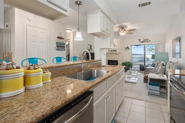 $140,000 | 849 Gun Barrel Lane, Unit G7, Gun Barrel City, TX 75156