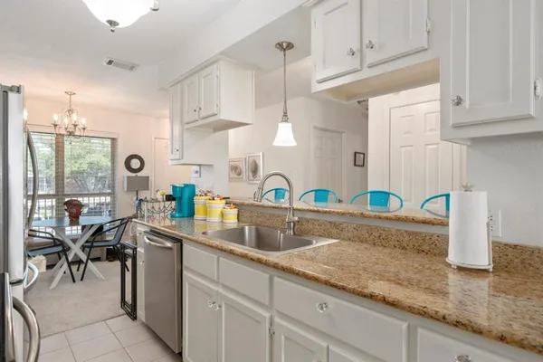 $140,000 | 849 Gun Barrel Lane, Unit G7, Gun Barrel City, TX 75156