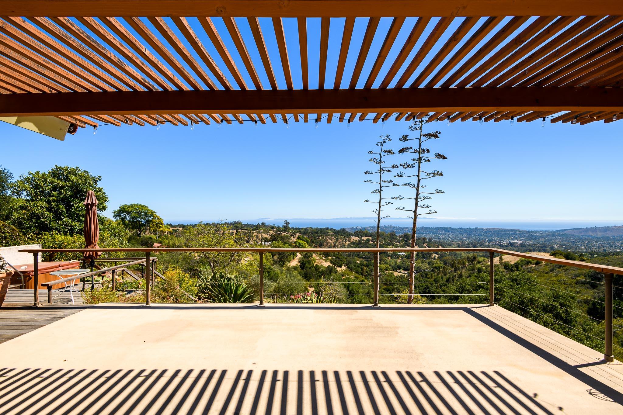 2040 Las Canoas Ridge Way Santa Barbara, CA 93105 - Photo 18 of 57 Covered deck