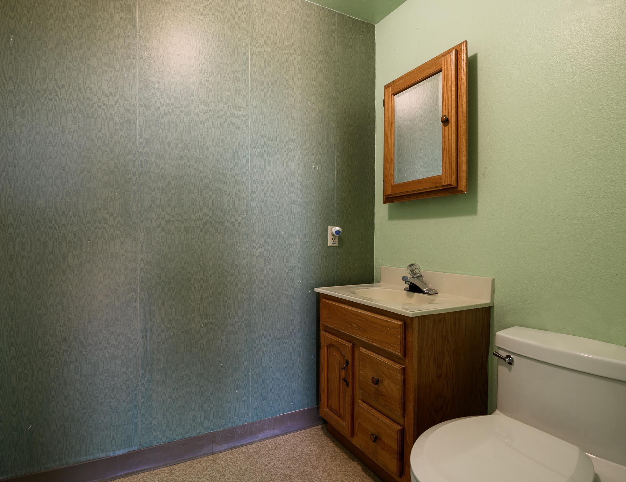 2040 Las Canoas Ridge Way Santa Barbara, CA 93105 - Photo 26 of 57 Downstairs Bathroom