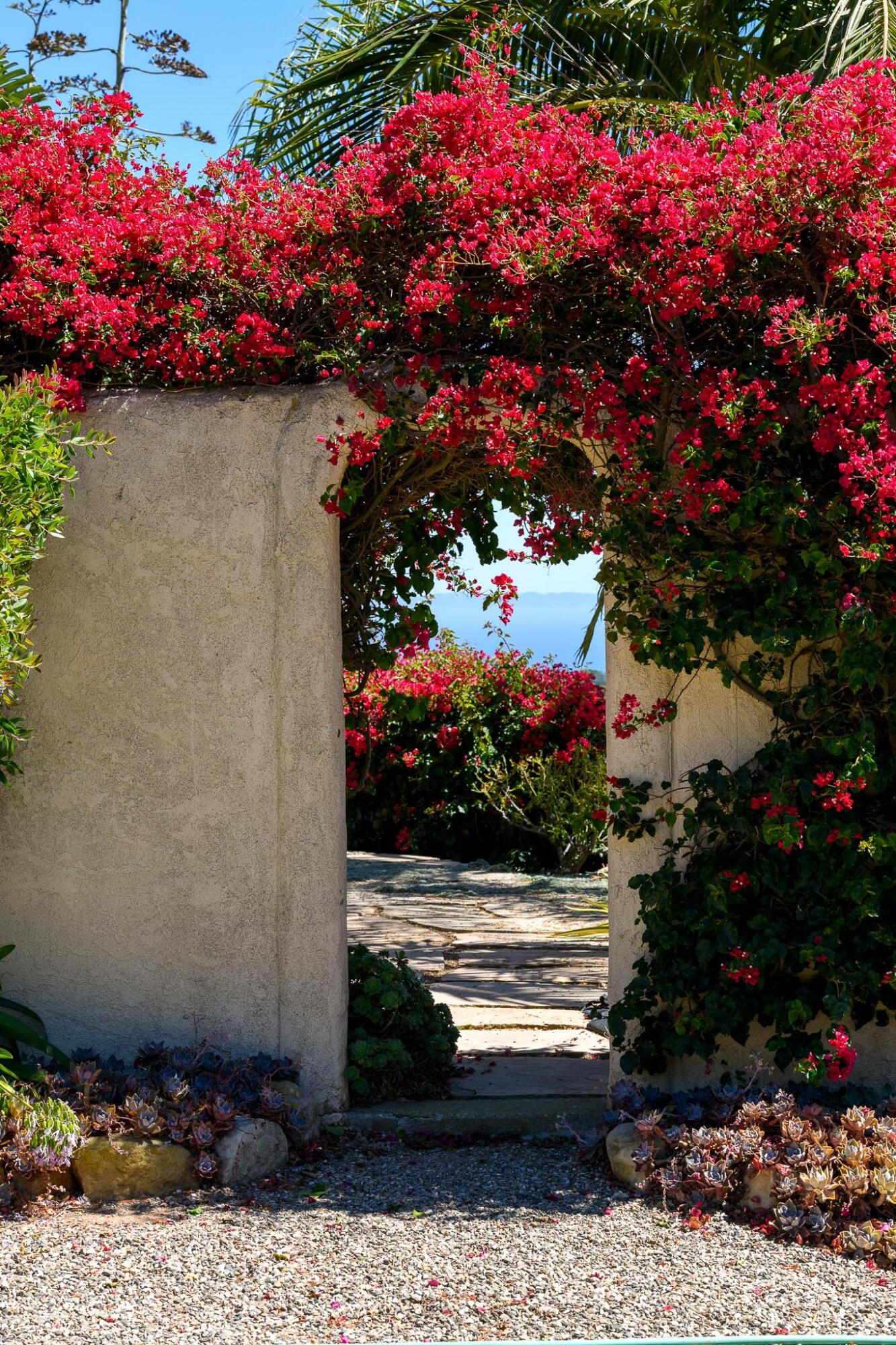 2040 Las Canoas Ridge Way Santa Barbara, CA 93105 - Photo 29 of 57 Archway to ocean view