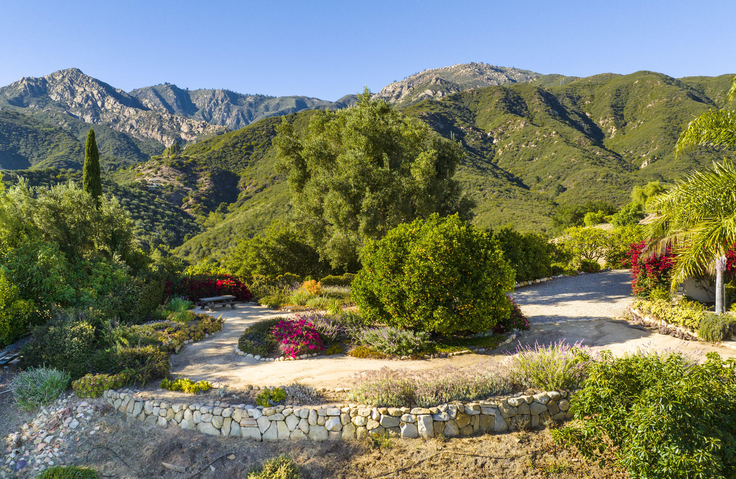 2040 Las Canoas Ridge Way Santa Barbara, CA 93105 - Photo 52 of 57 Motor court