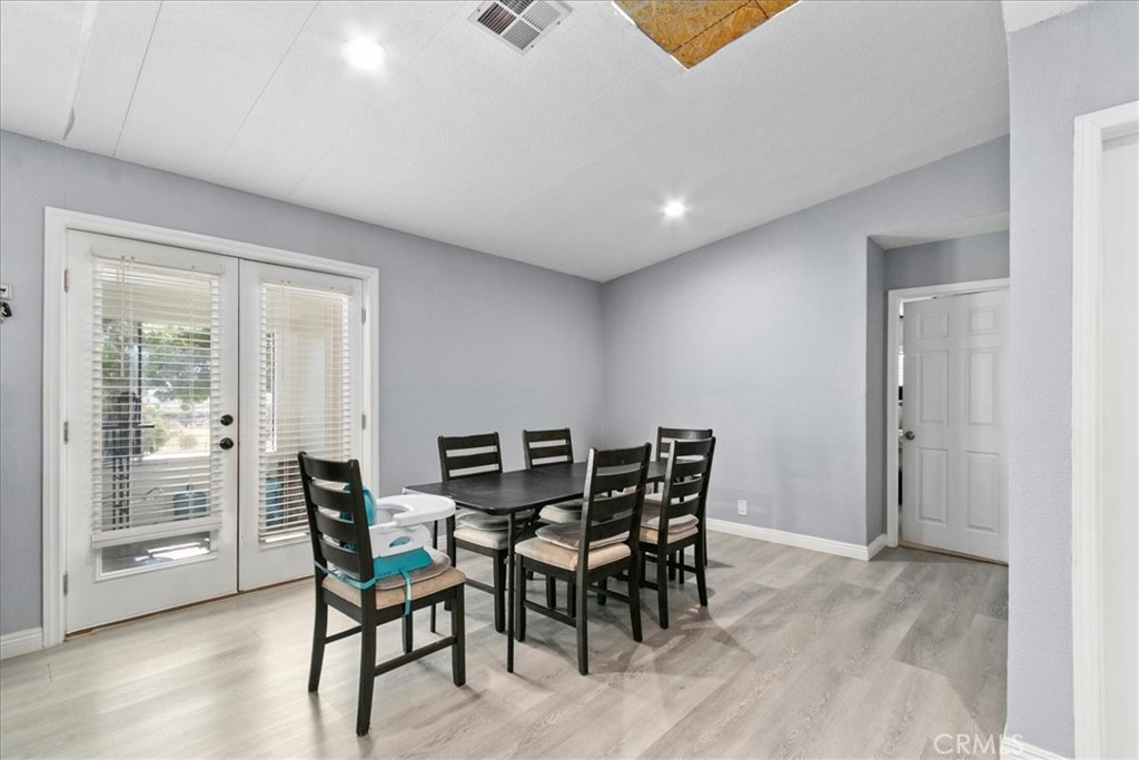 42370 Lilac Lane Anza, CA 92539 - Photo 15 of 63 Dining area