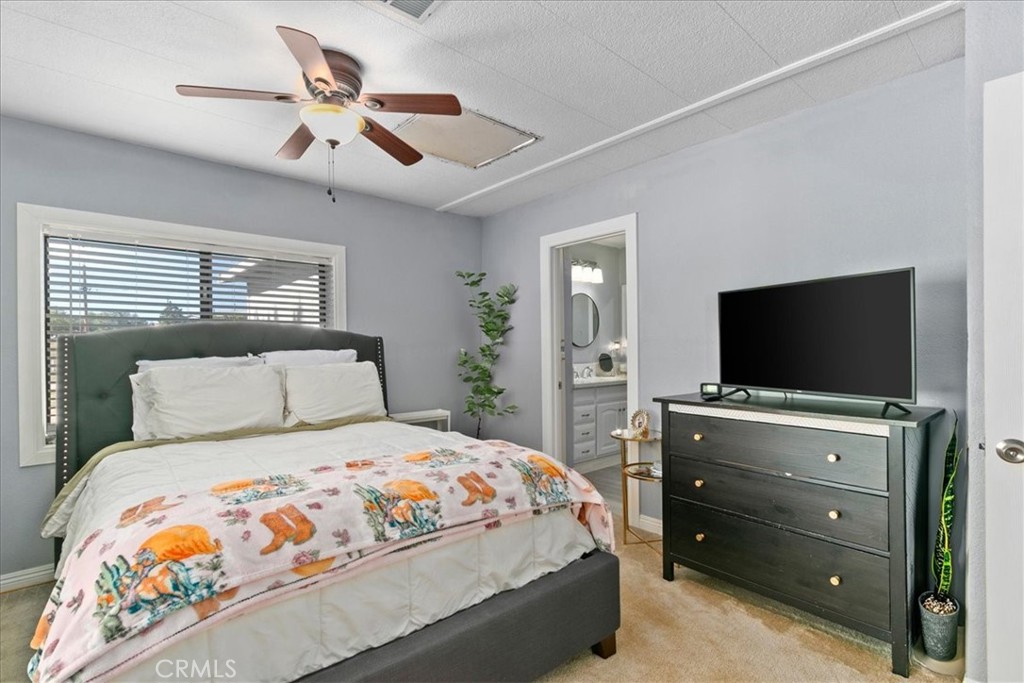 42370 Lilac Lane Anza, CA 92539 - Photo 17 of 63 Primary Suite