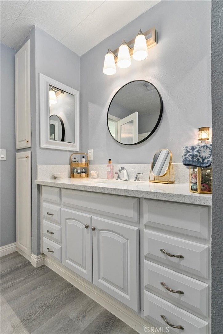 42370 Lilac Lane Anza, CA 92539 - Photo 23 of 63 Primary Suite Bathroom