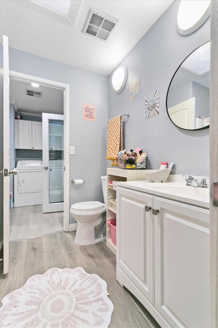 42370 Lilac Lane Anza, CA 92539 - Photo 30 of 63 Bathroom 2