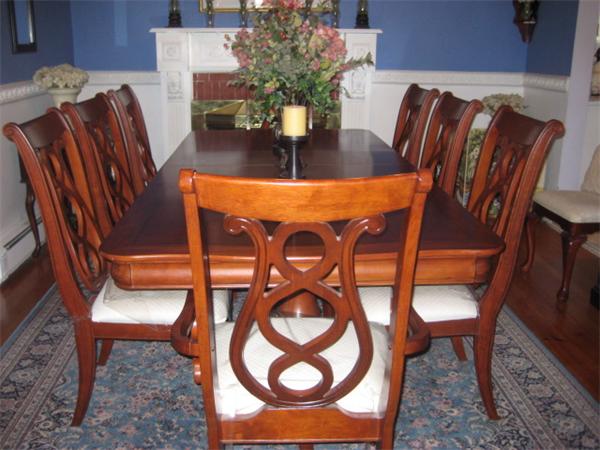 3 Parkerville Road Chelmsford, MA 01824 - Photo 3 of 27 a view of a dining room with furniture and wooden floor
