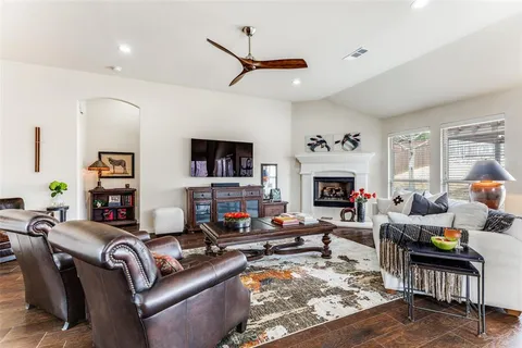 $425,000 | 11900 Joplin Lane, Fort Worth, TX 76108