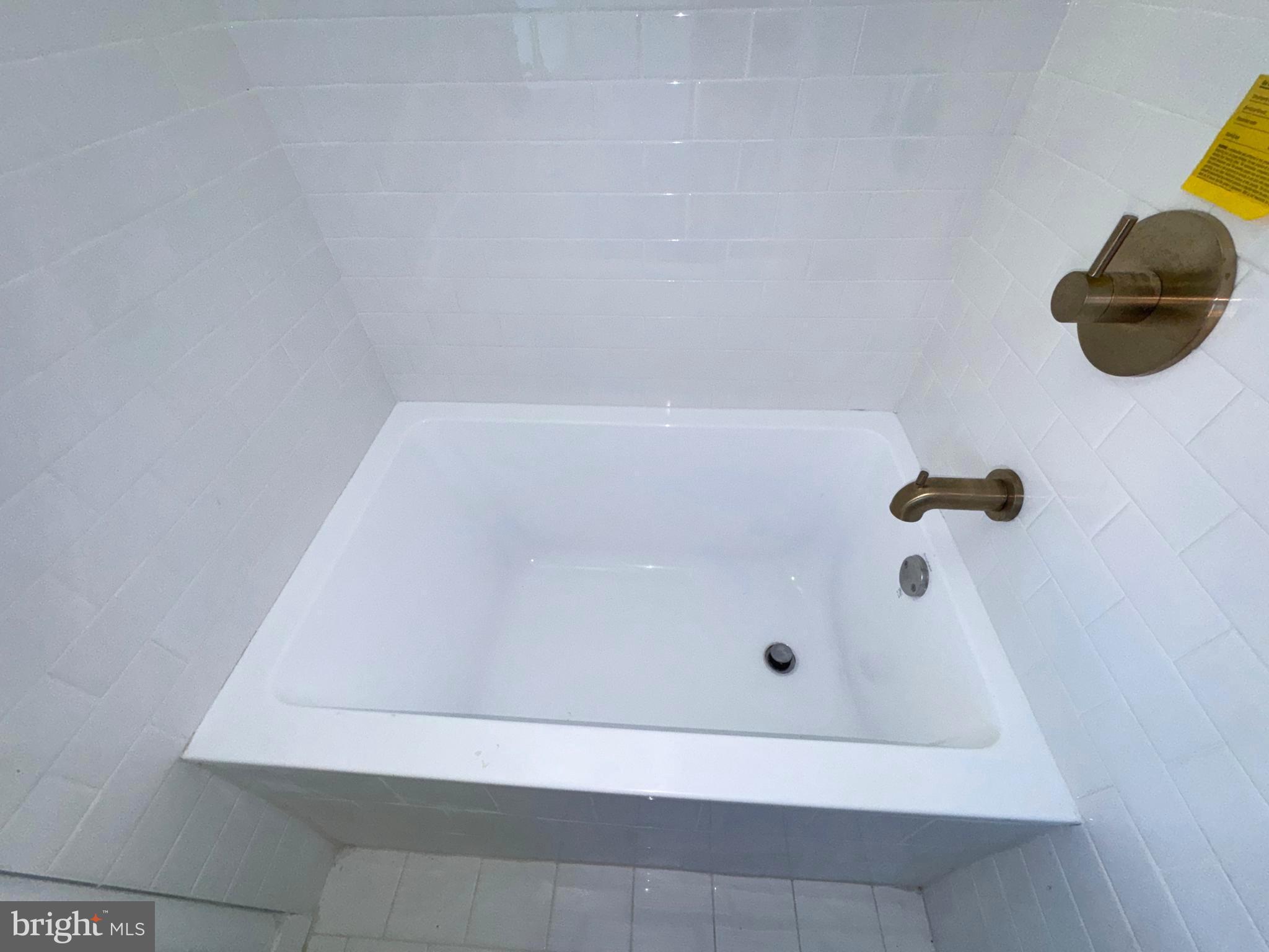 22 Princeton Avenue Ridley Park, PA 19078 - Photo 29 of 41 tub in first floor bathroom