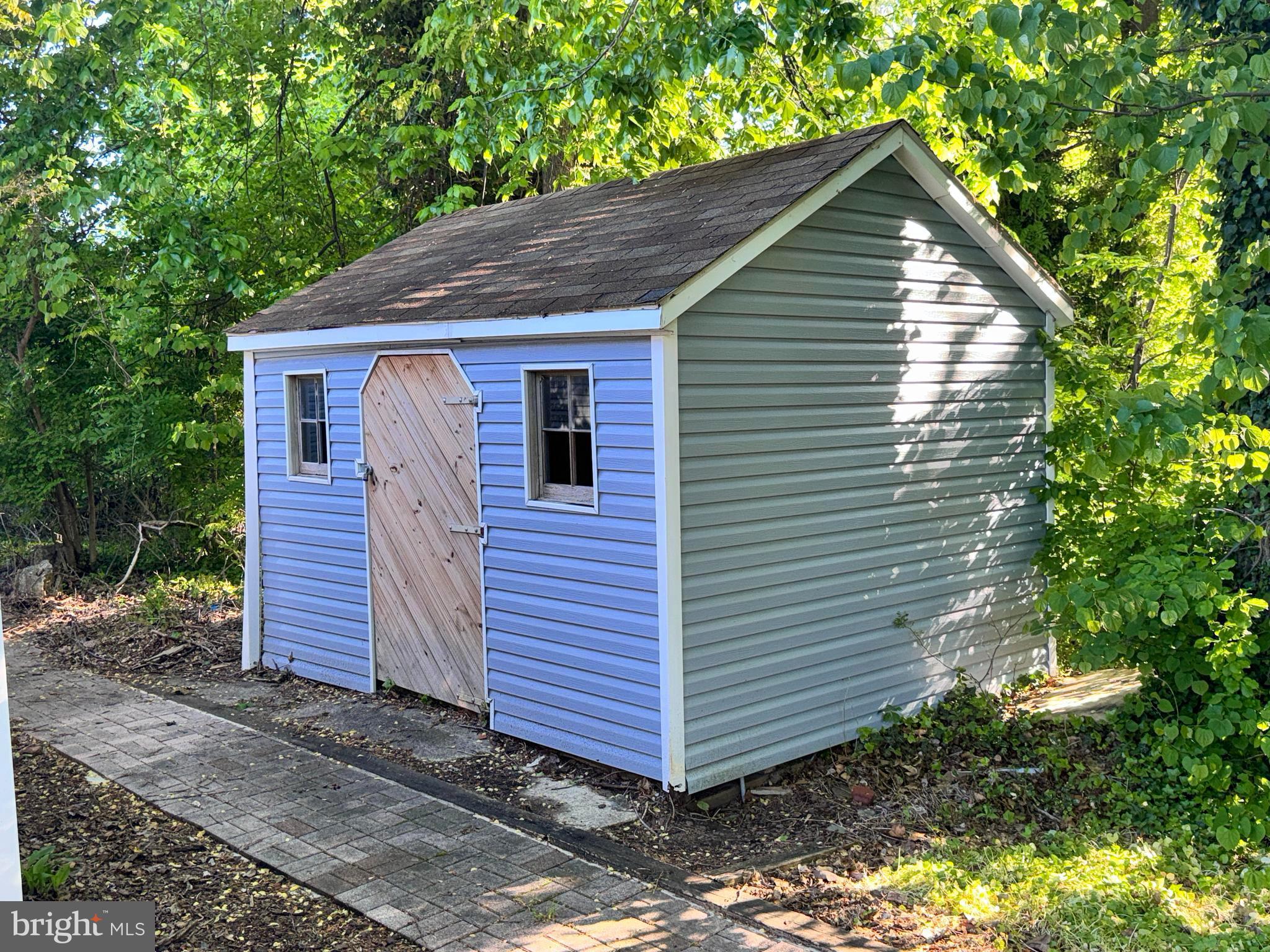 22 Princeton Avenue Ridley Park, PA 19078 - Photo 9 of 41 shed in rear yard