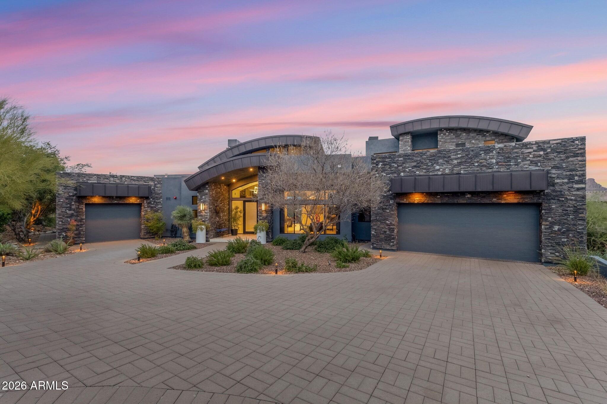 9547 Rock Ridge Trail Fountain Hills, AZ 85268 - Photo 4 of 68 004_Double Garages