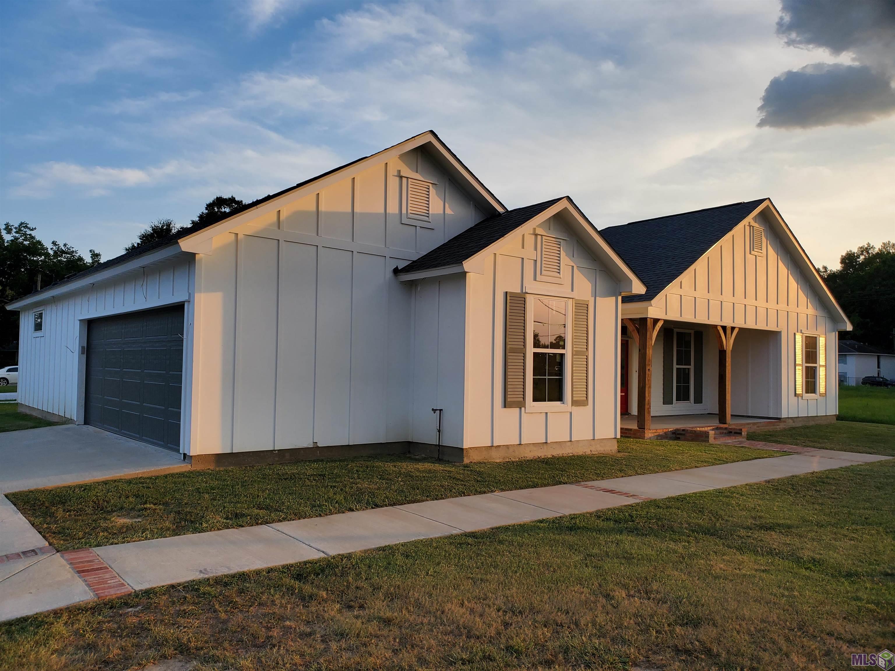 7054 Mickens Road Baton Rouge, LA 70811 - Photo 2 of 8