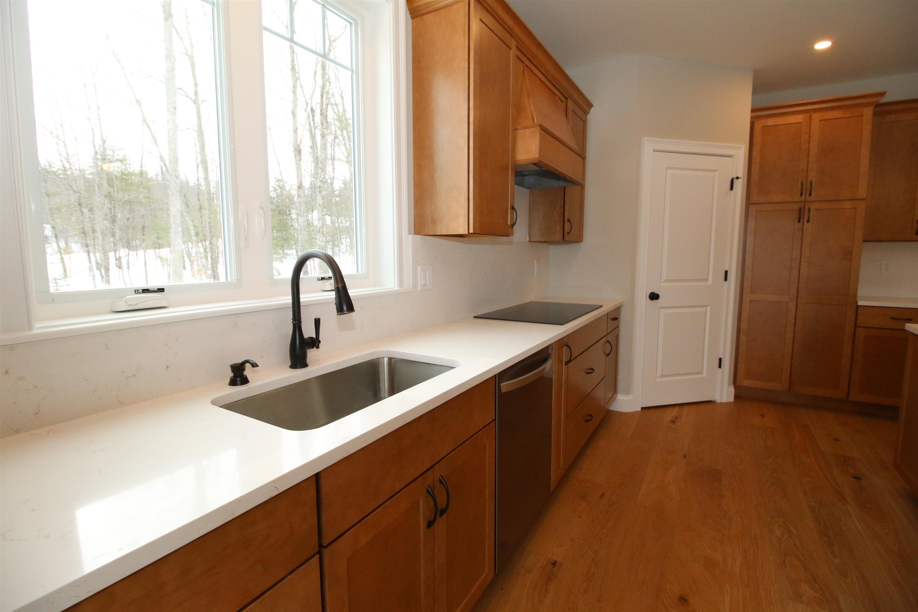 79 Salisbury Road Mont Vernon, NH 03057 - Photo 4 of 29 Gallery Image 4