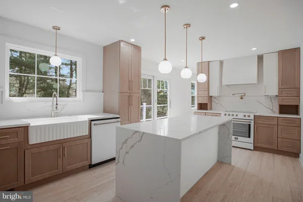 $725,000 | 490 West Mount Harmony Road, Owings, MD 20736