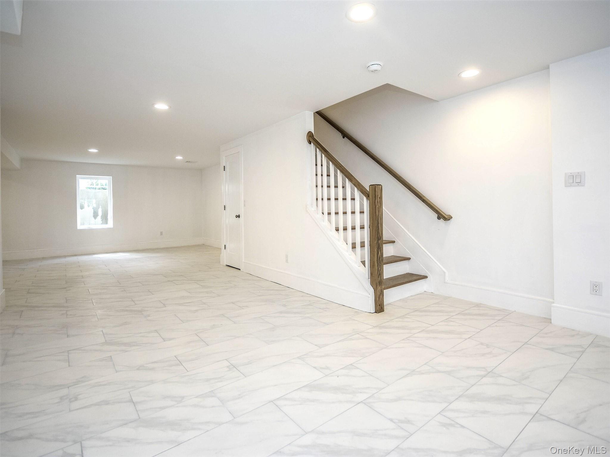59 A Hickory Road Port Washington, NY 11050 - Photo 13 of 20