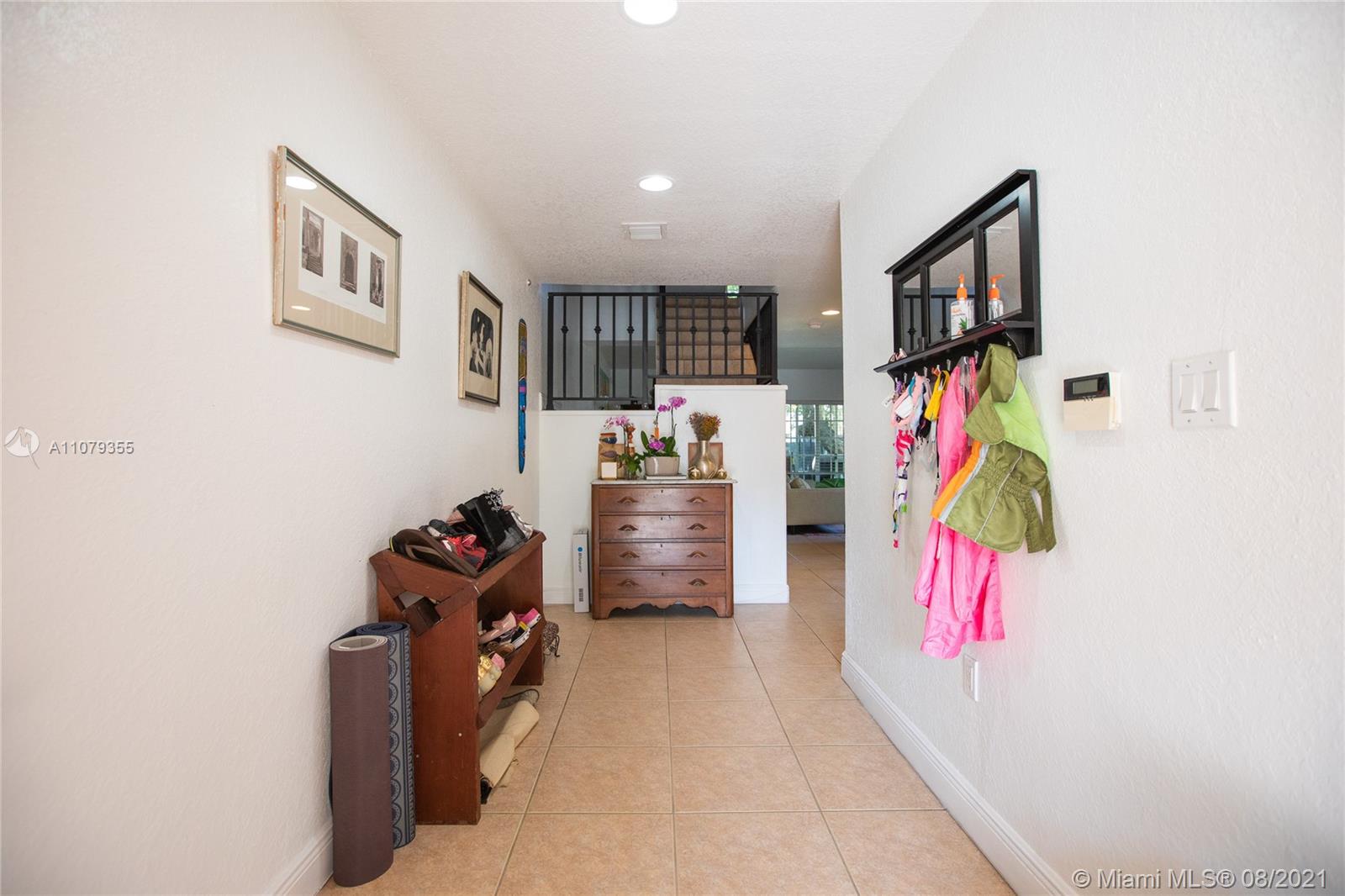 3053 Elizabeth Street, Unit 3053 Miami, FL 33133 - Photo 7 of 42