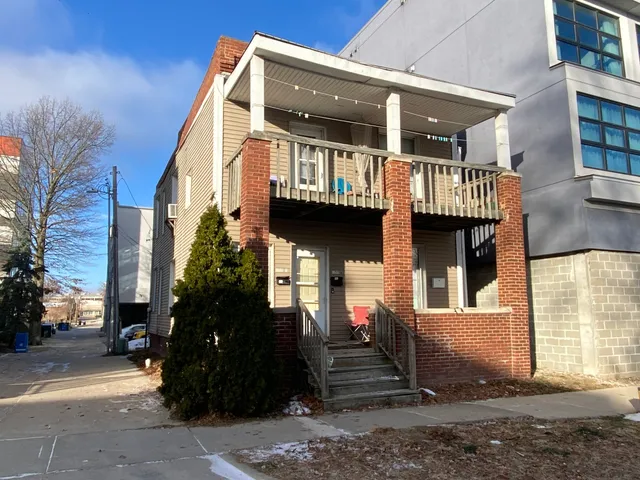 $219,900 | 103 South 3rd Street, Champaign, IL 61820