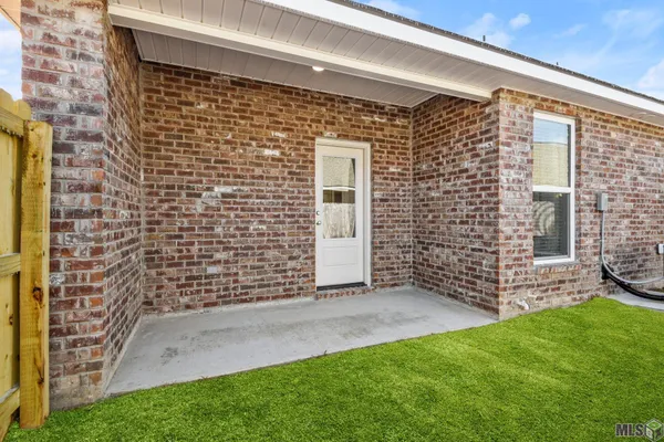 $1,400 | 30080 Mayer Street, Unit 63, Walker, LA 70785