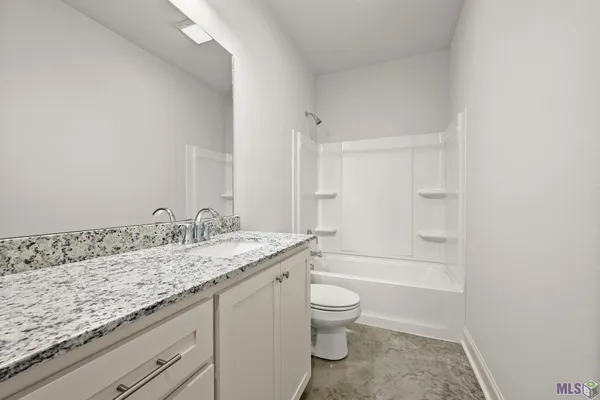 $1,400 | 30080 Mayer Street, Unit 63, Walker, LA 70785