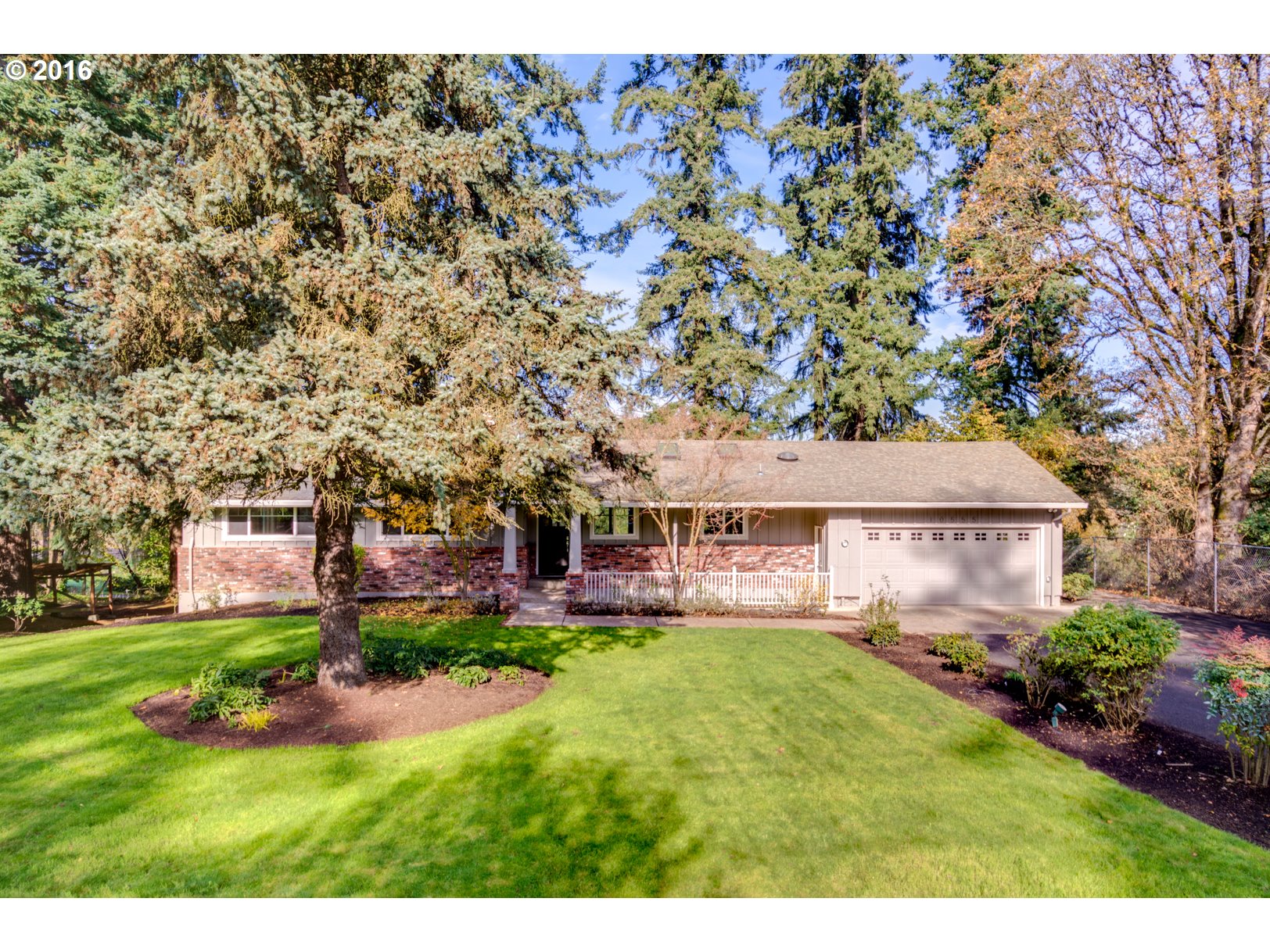 10555 Southwest Hazelbrook Road Tualatin, OR 97062 - Photo 1 of 31 Gallery Image 1