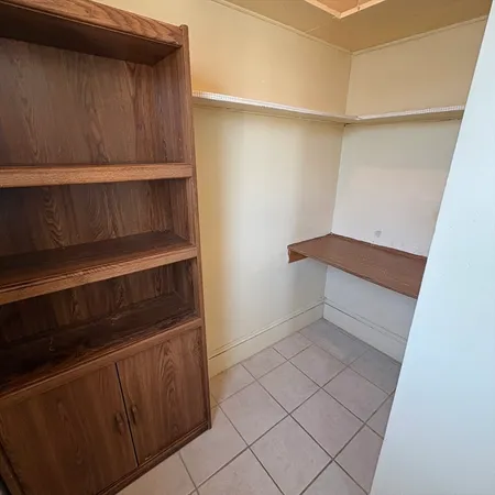 a view of utility room