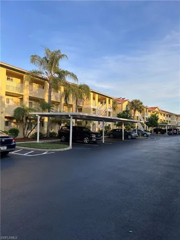 $1,950 | 8304 Key Royal Circle, Unit 1712, Naples, FL 34119