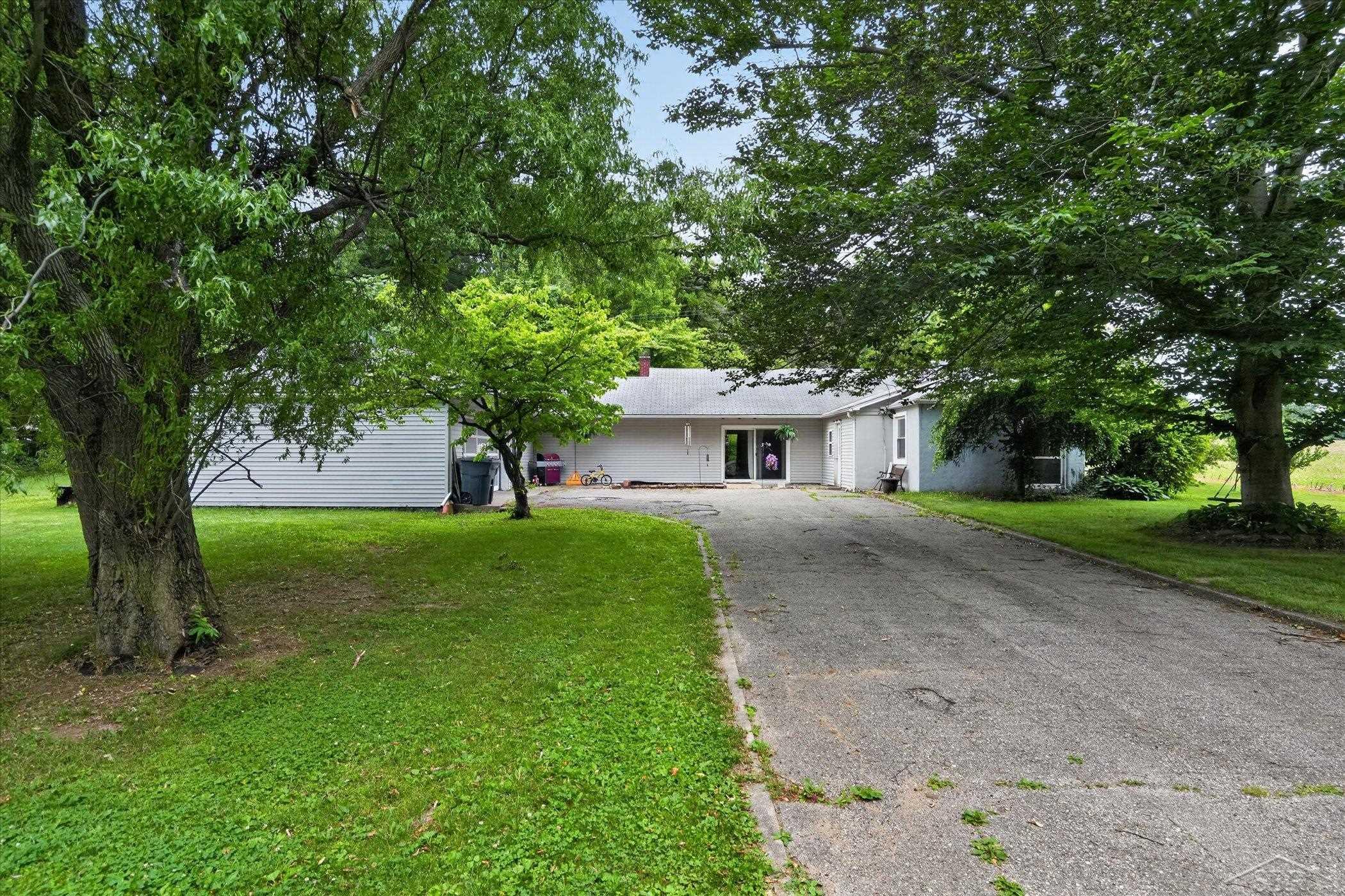 11641 22 Mile Road Marshall, MI 49068 - Photo 2 of 48