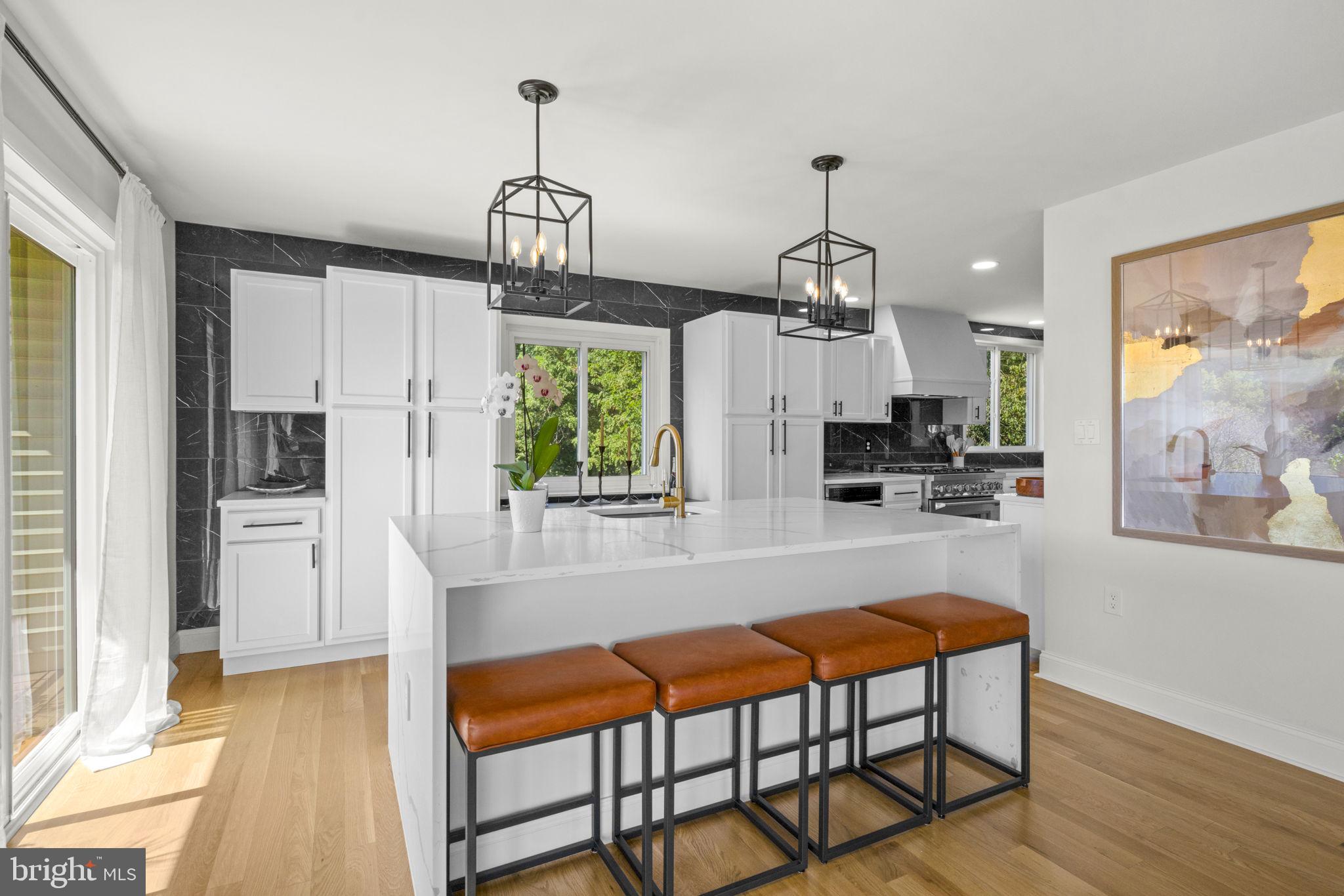 6970 Kim Lane Friendship, MD 20758 - Photo 14 of 50 Contemporary Cooking Island