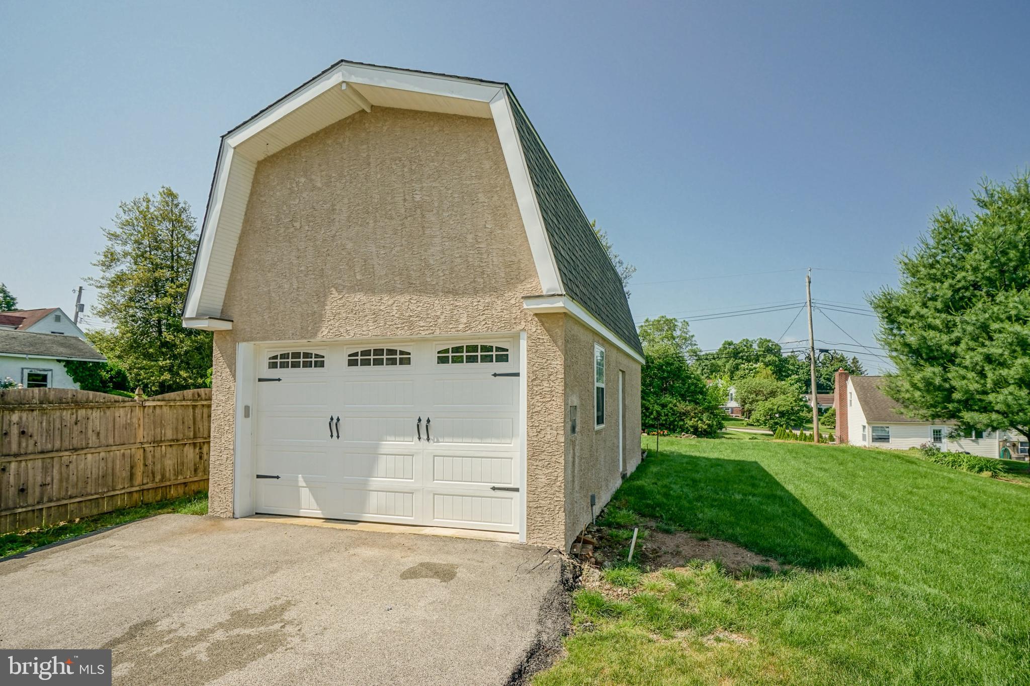 2002 Juniata Road Norristown, PA 19403 - Photo 6 of 42 Gallery Image 6