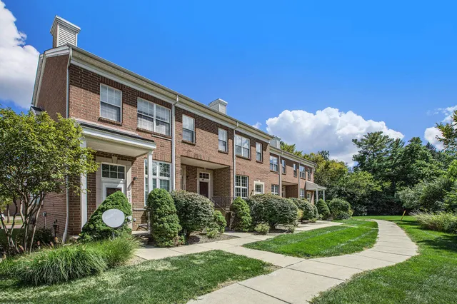 $2,100 | 1947 Lindsay Lane, Ann Arbor, MI 48104