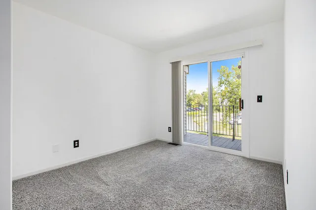 $2,100 | 1947 Lindsay Lane, Ann Arbor, MI 48104