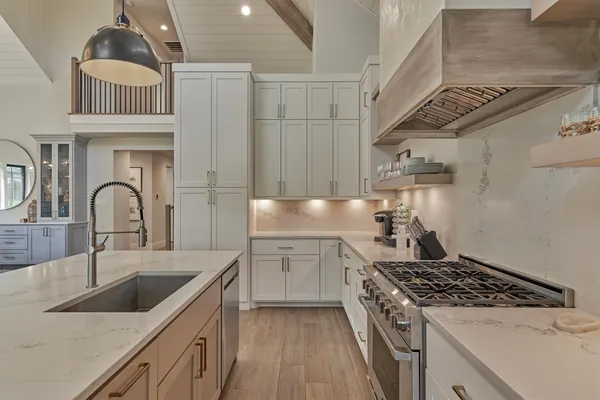 $2,635,000 | 26151 BlueJack National Boulevard, Unit 7, Montgomery, TX 77316