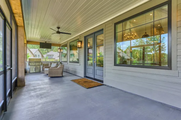$2,635,000 | 26151 BlueJack National Boulevard, Unit 7, Montgomery, TX 77316