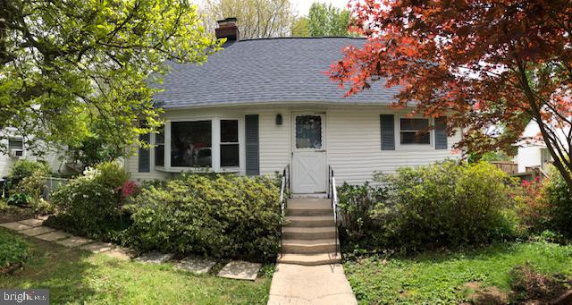 1006 Robin Road Silver Spring, MD 20901 - Photo 3 of 23