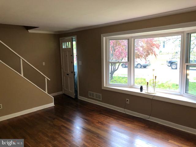 1006 Robin Road Silver Spring, MD 20901 - Photo 8 of 23