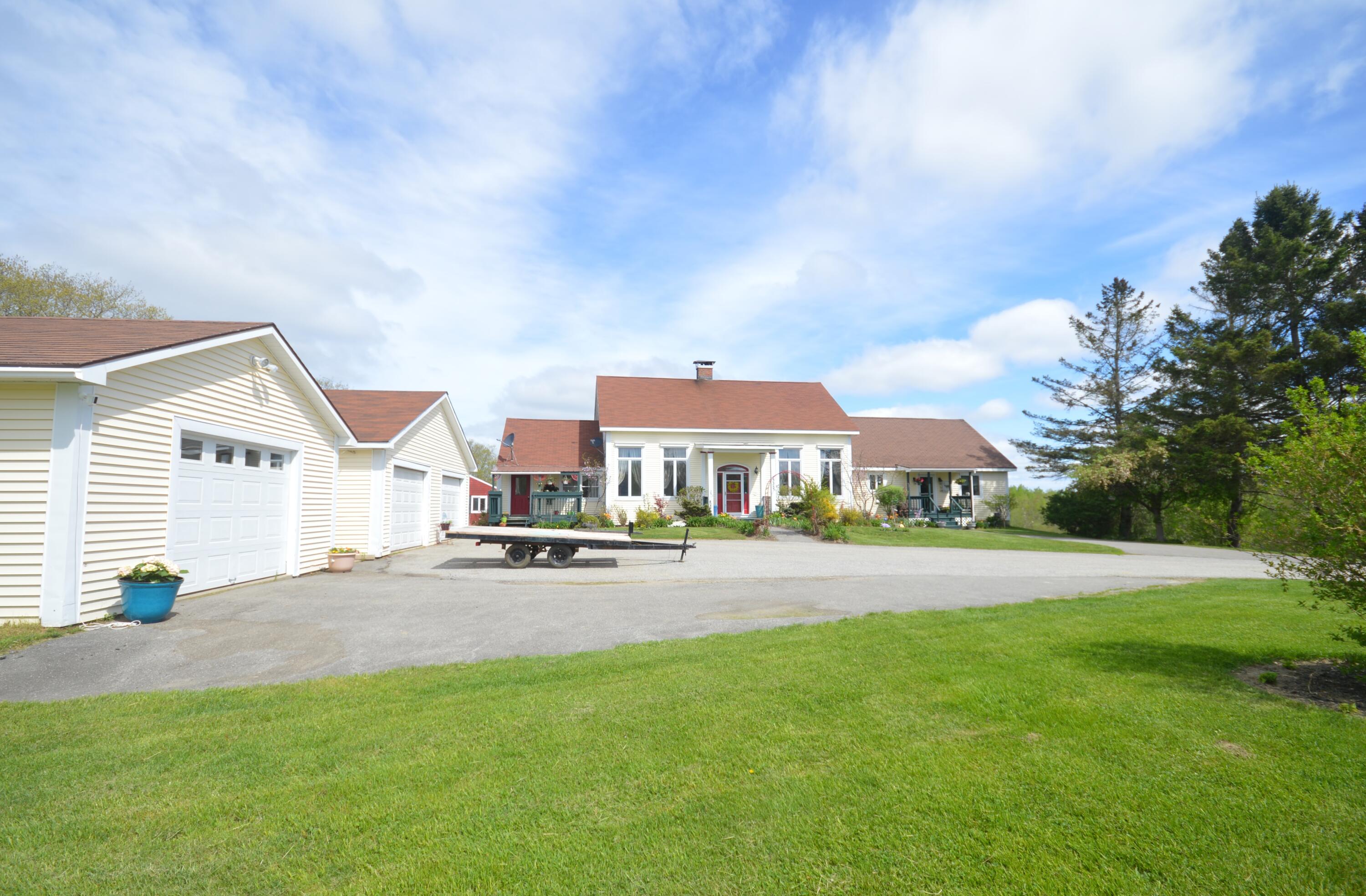 335 Hamm Road Frankfort, ME 04438 - Photo 3 of 54 DSC_0011