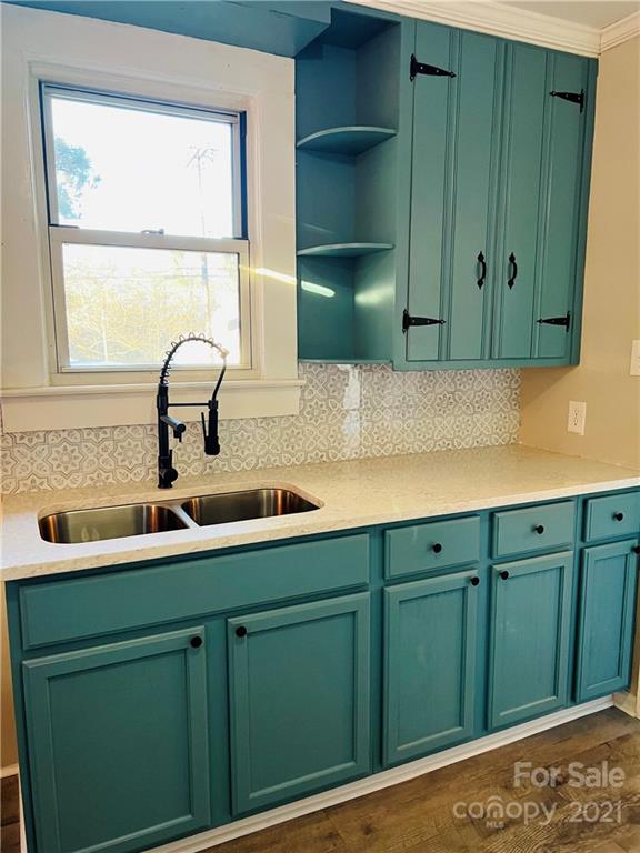 176 West Elliott Street Chester, SC 29706 - Photo 5 of 13 Gallery Image 5