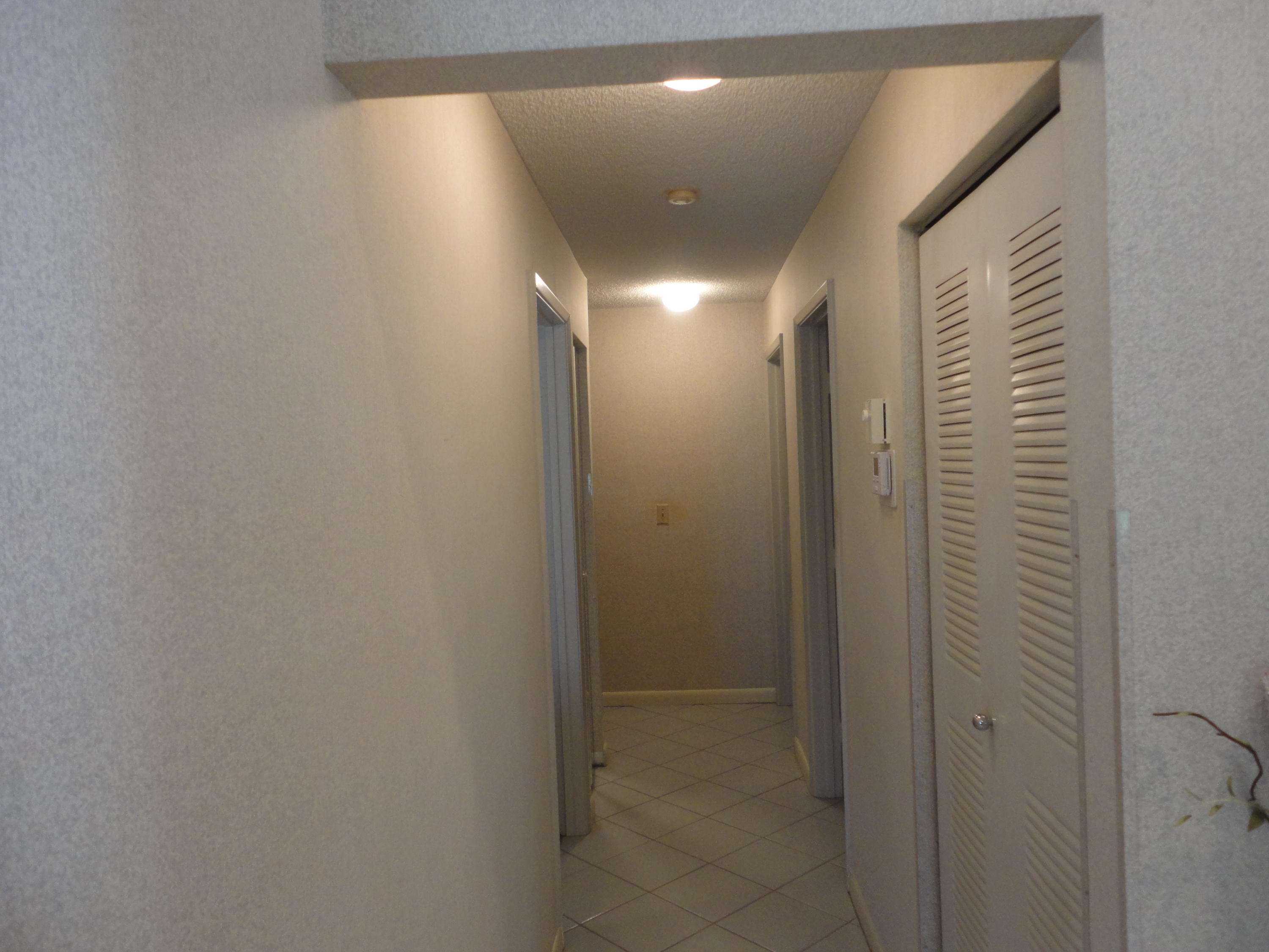 8105 Sweetbriar Way, Unit C Boca Raton, FL 33496 - Photo 11 of 39 Hallway