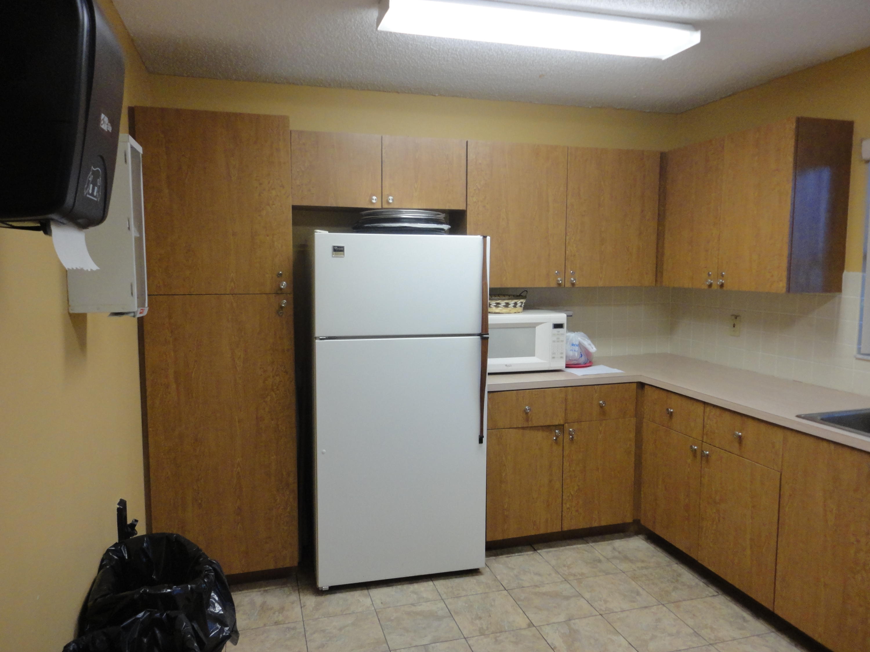 8105 Sweetbriar Way, Unit C Boca Raton, FL 33496 - Photo 26 of 39 Clubhouse Kitchen